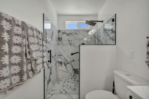  Photo 37
