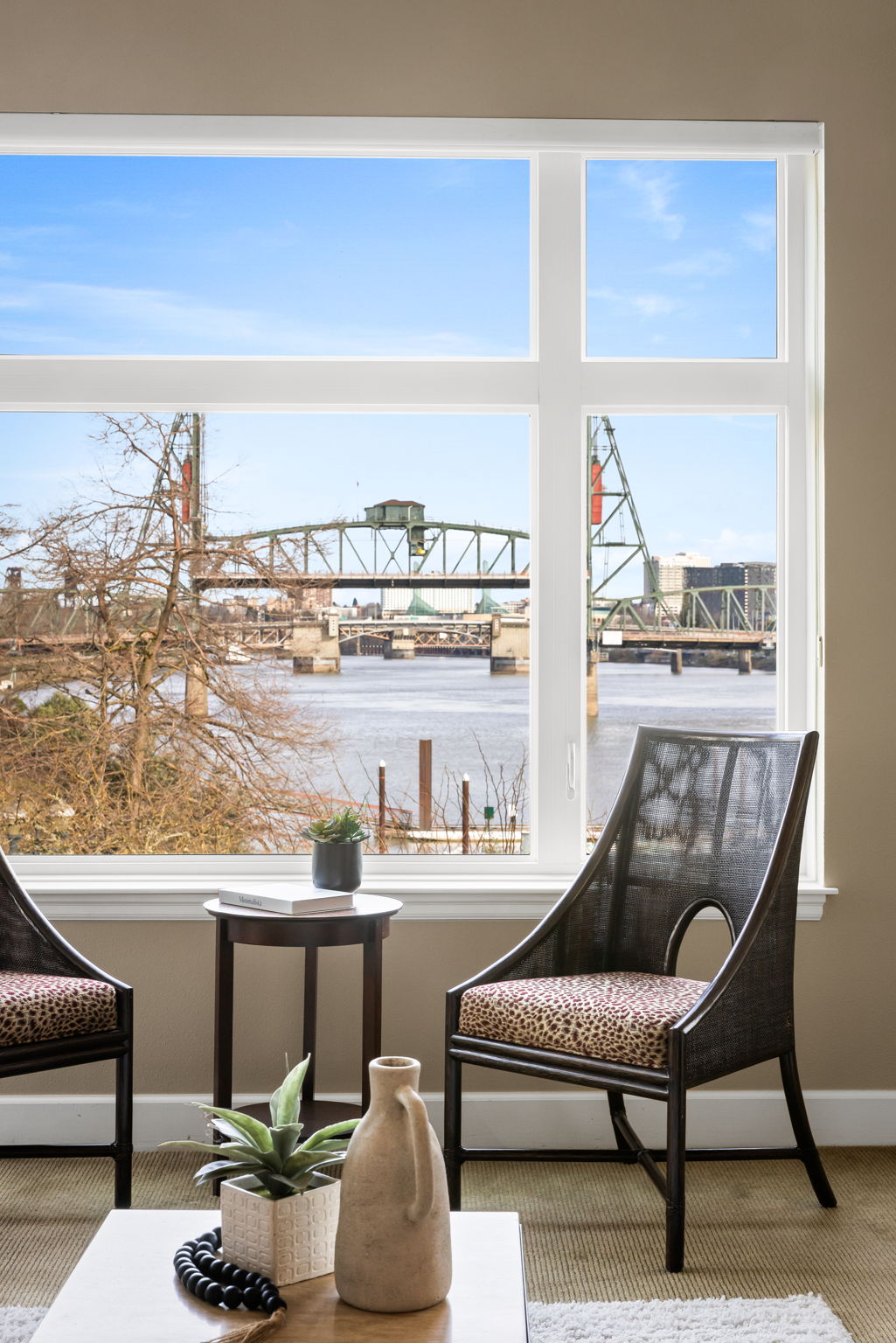 11. RiverPlace - Unit ES-10 Front row view