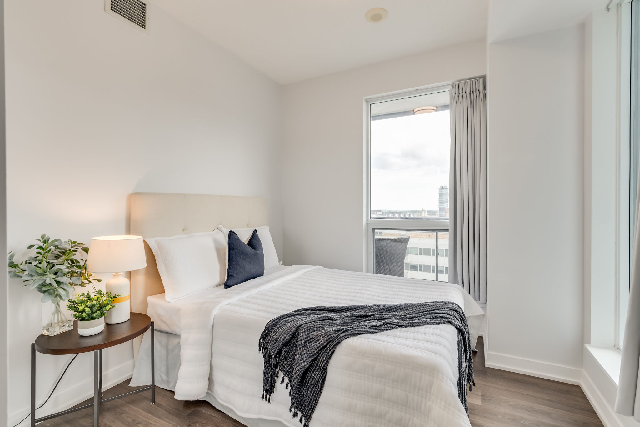 Toronto property showcase — delivered property photograph 21
