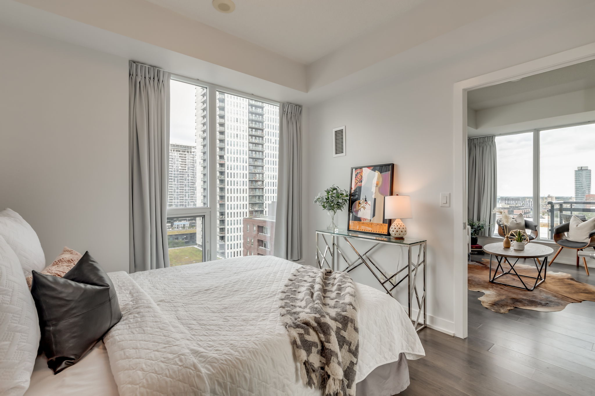 Toronto property showcase — delivered property photograph 17