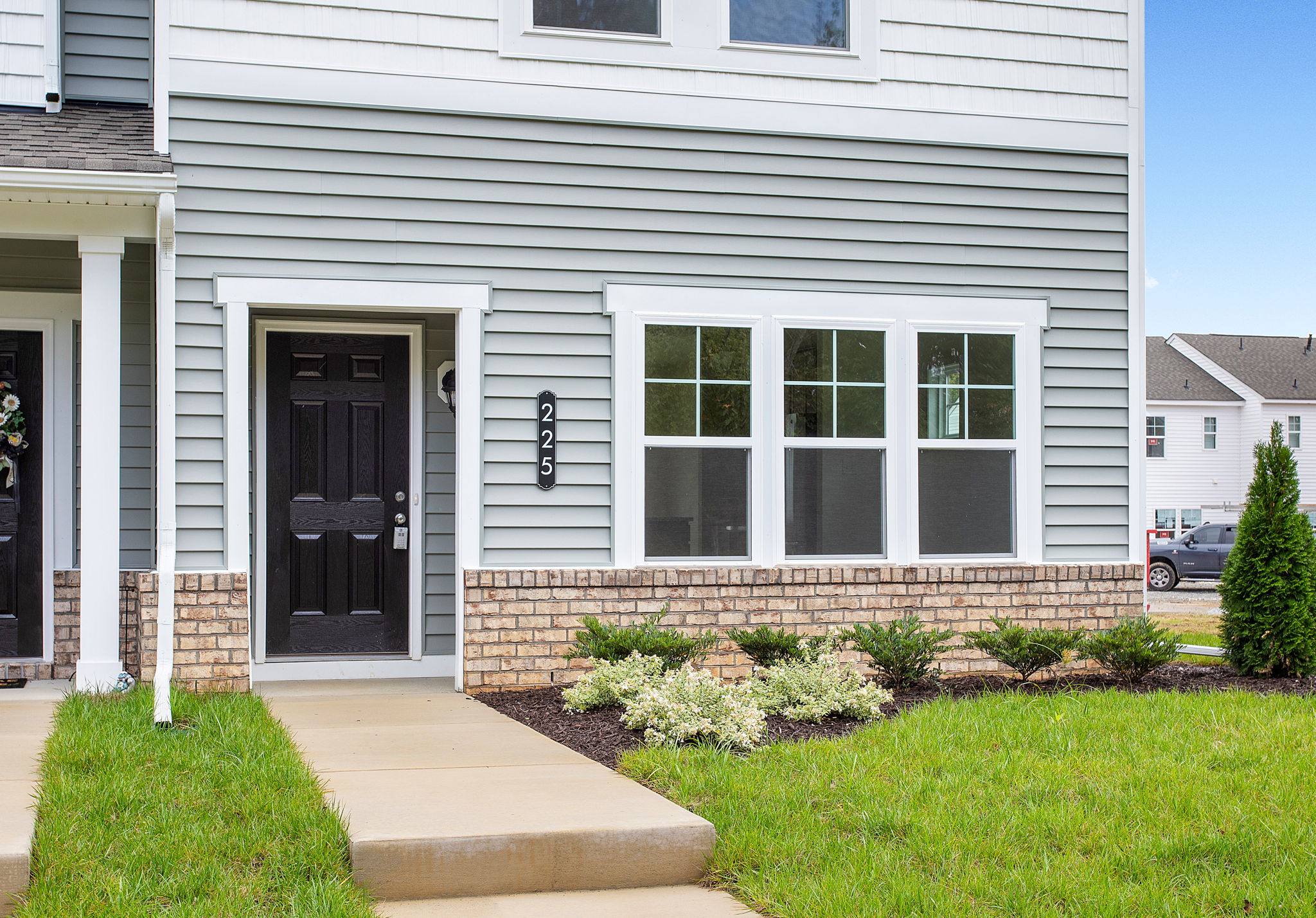 03-Exterior Front