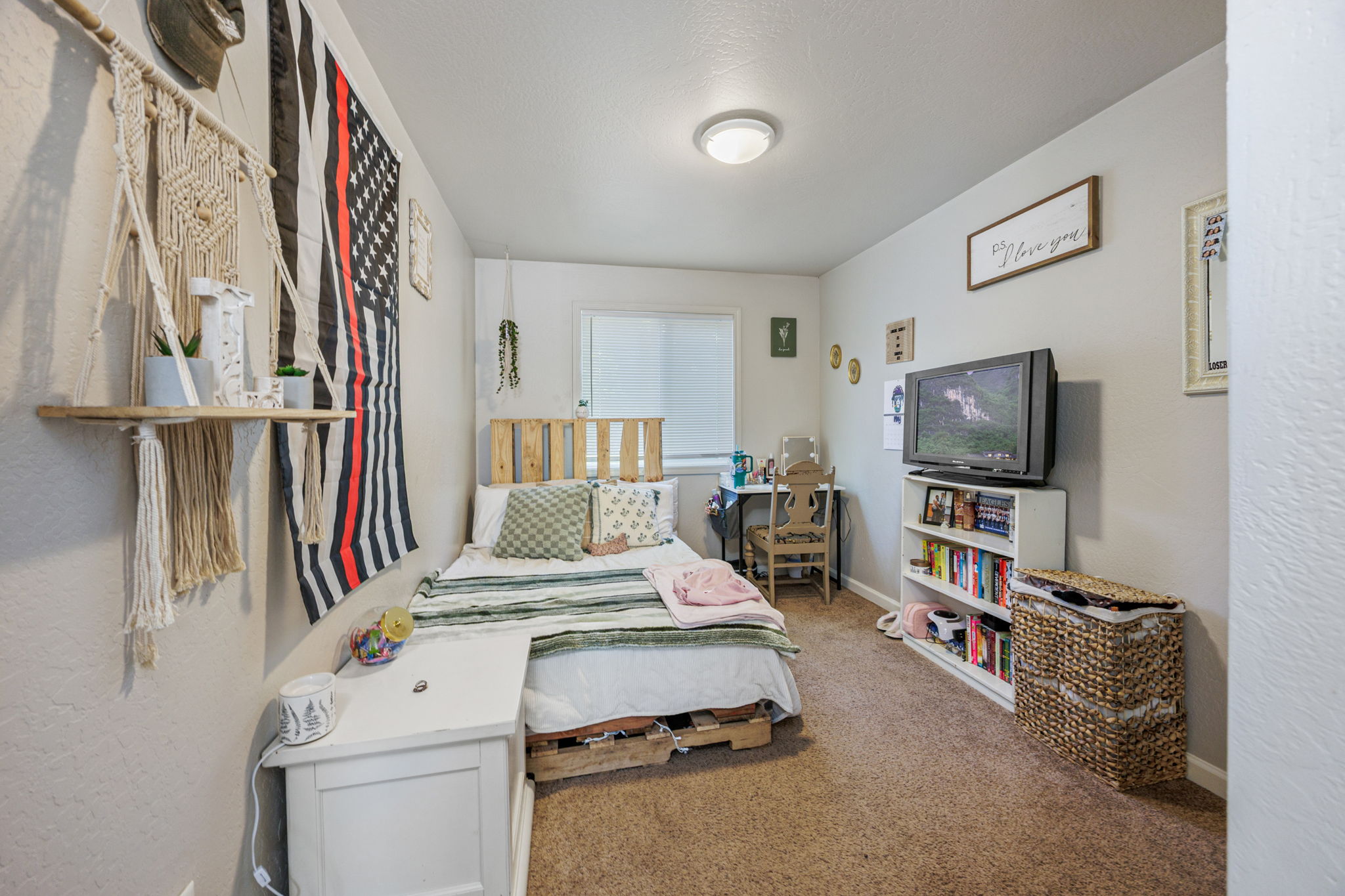  Photo 19