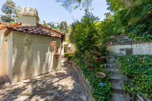  Photo 49