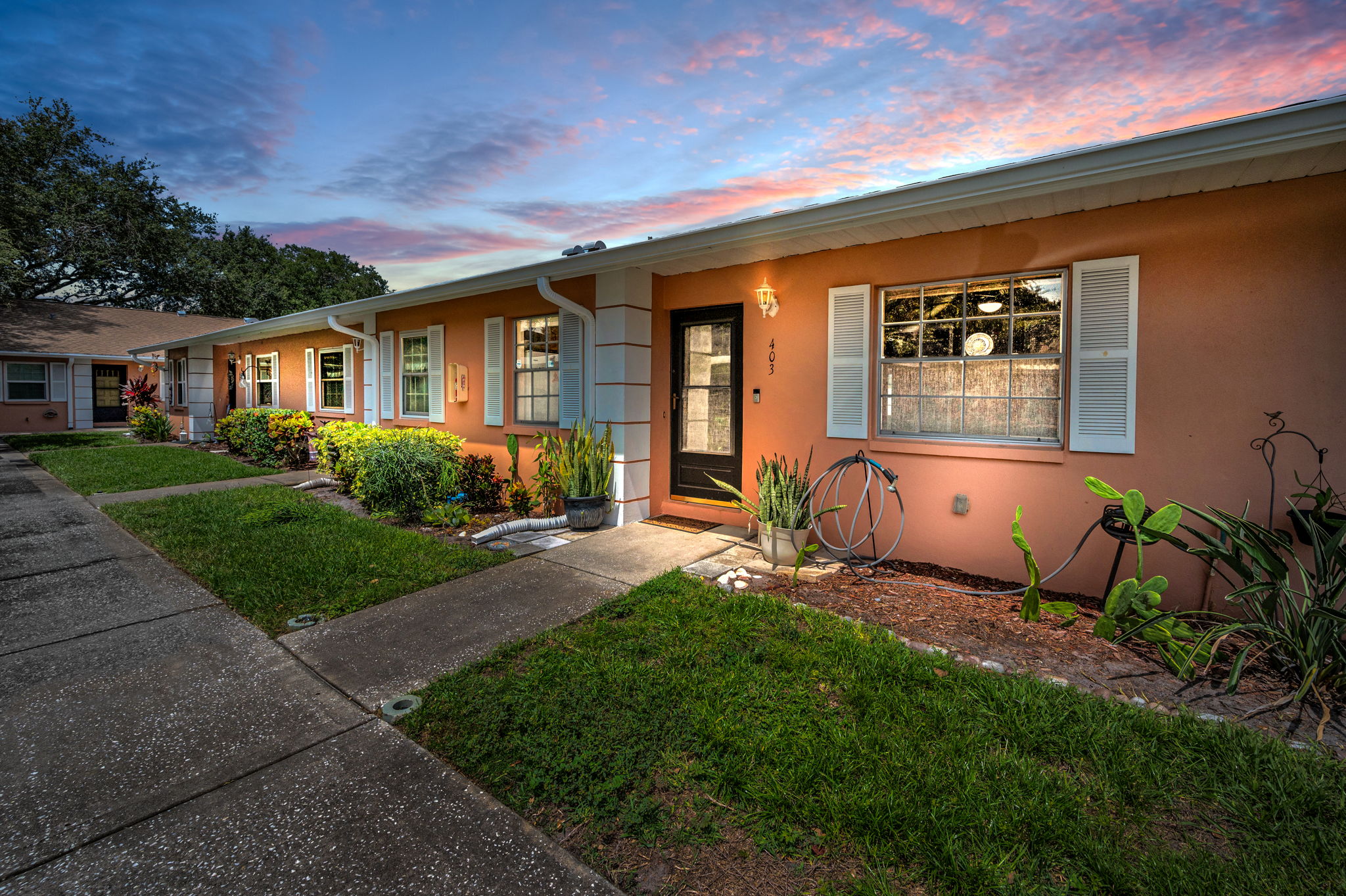 Front Exterior5