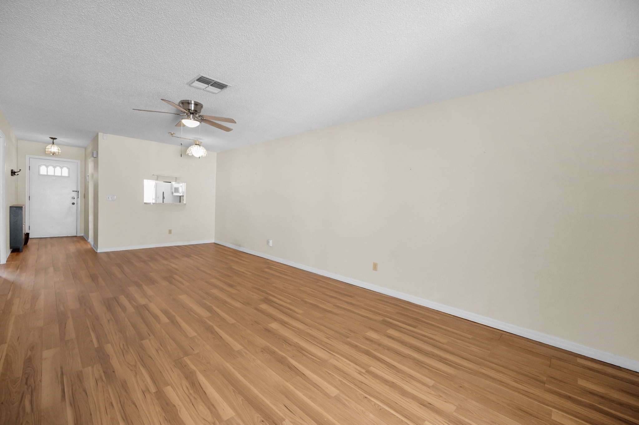 Living Room4
