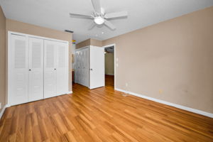 Primary Bedroom1c
