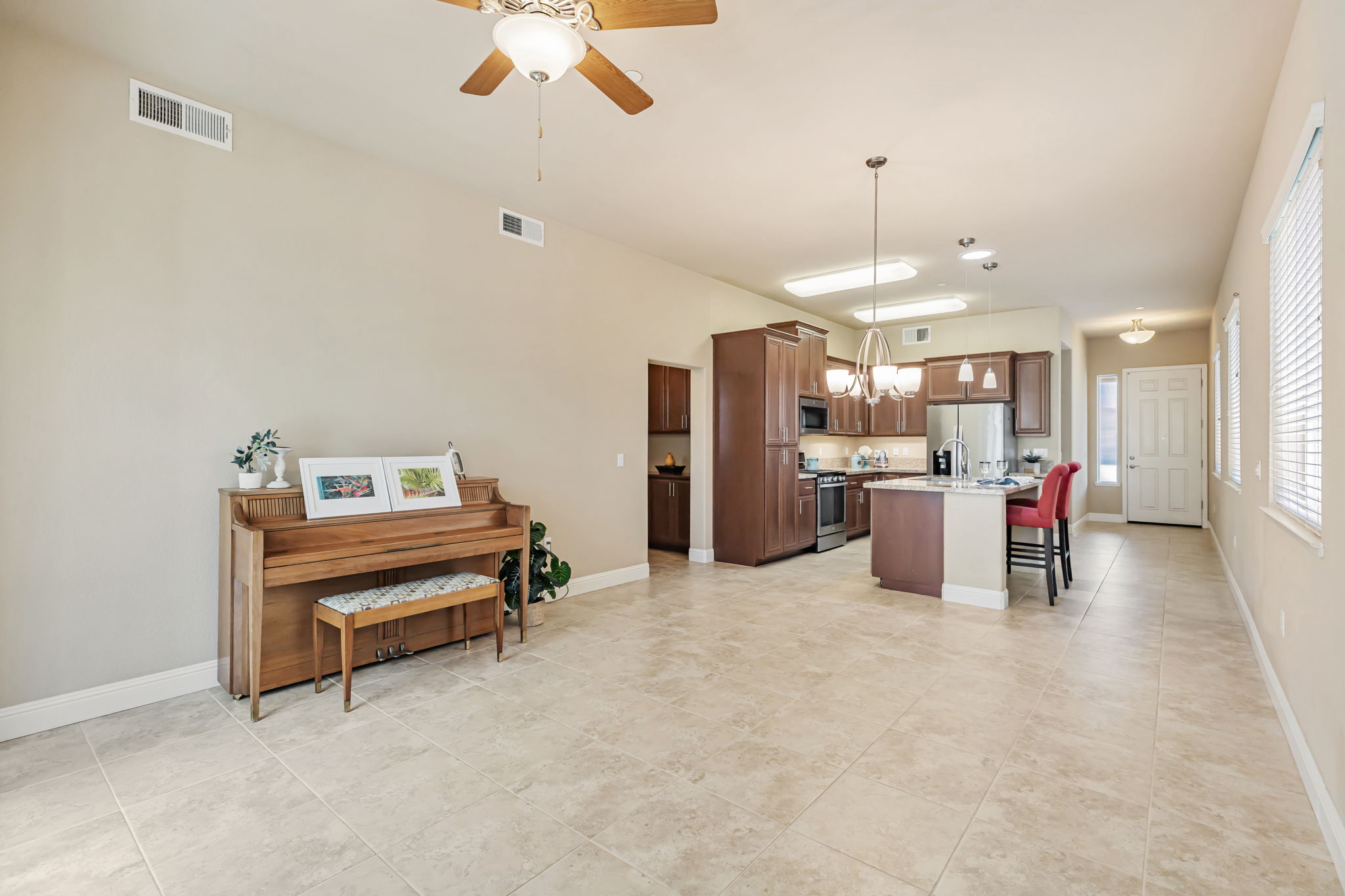 006_ 2250 Hayloft Dr