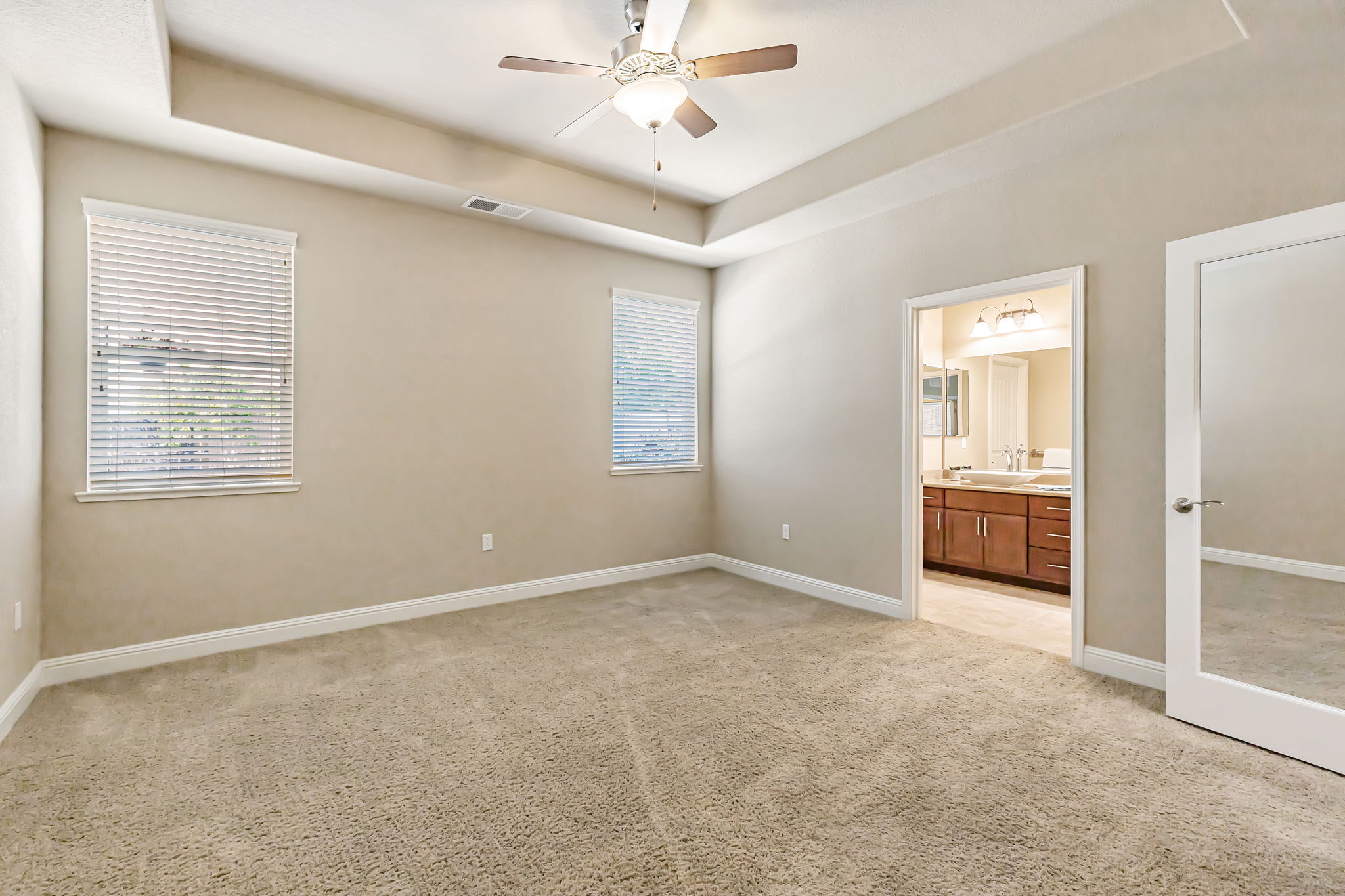 021_ 2250 Hayloft Dr