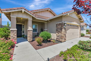 004_ 2250 Hayloft Dr