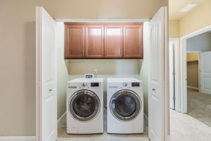 032_ 2250 Hayloft Dr