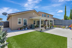034_ 2250 Hayloft Dr