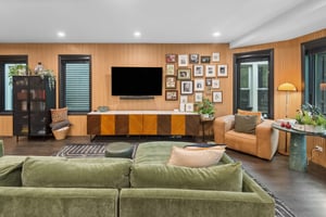 2250 W Berwyn Ave_013.jpg