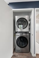 2250 W Berwyn Ave_044.jpg