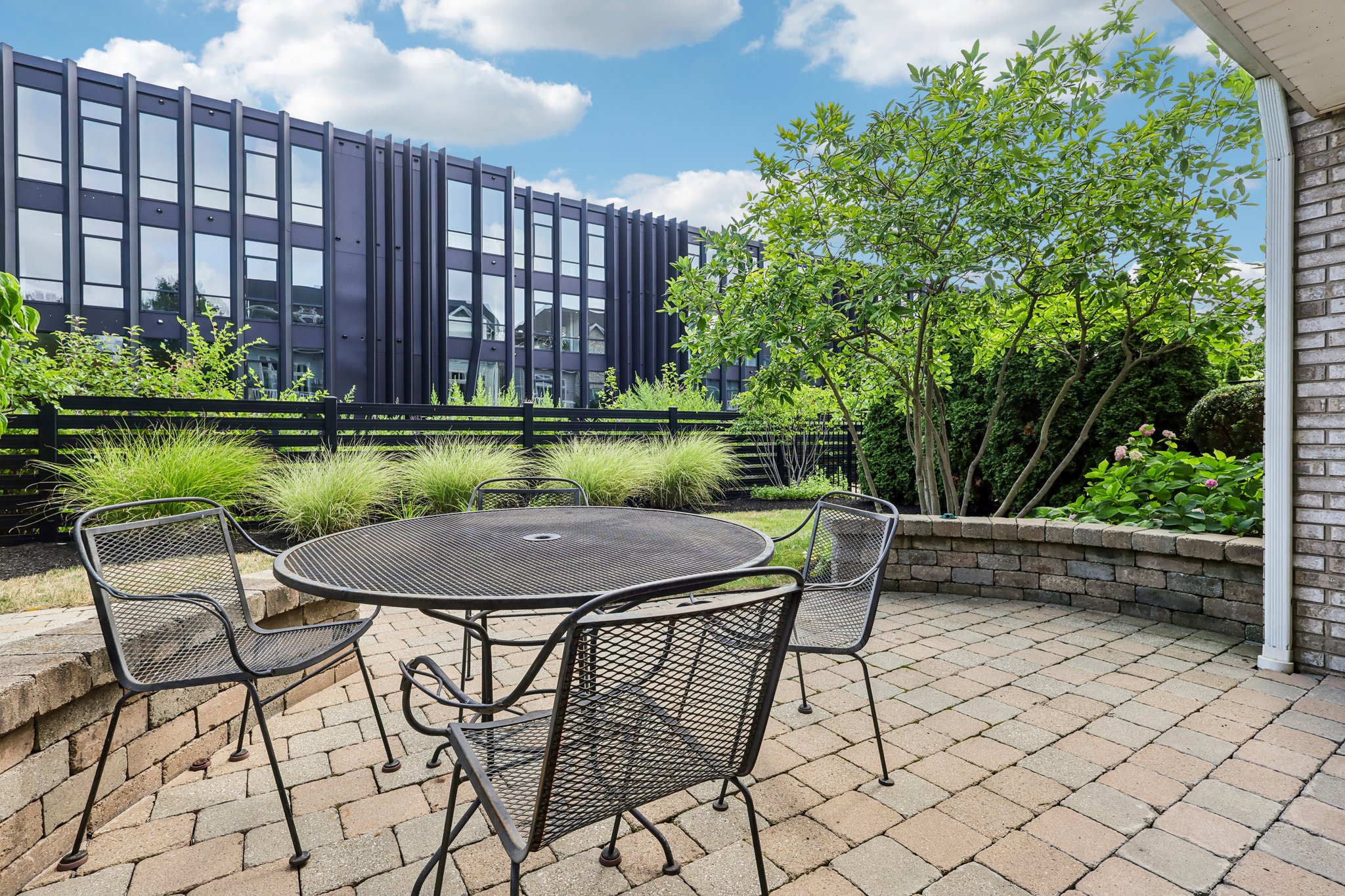 City View Dr-S2307-028.jpg