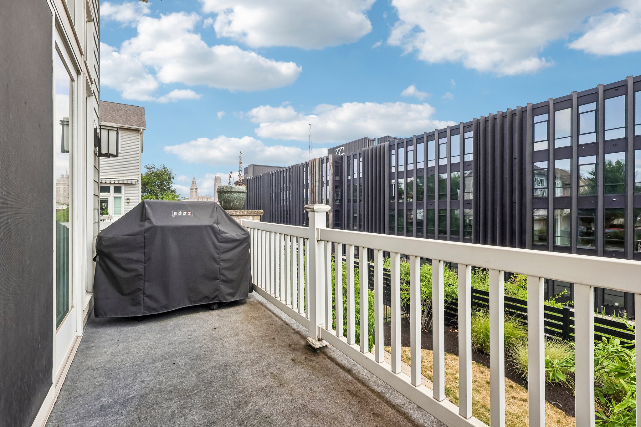 City View Dr-S2307-033.jpg