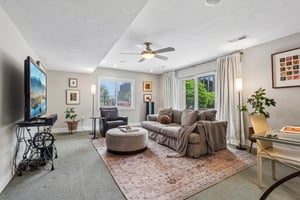 City View Dr-S2307-005.jpg