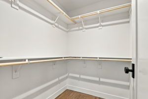  Photo 51