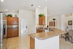 Opal Ct-S2002-018.jpg