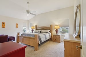 Opal Ct-S2002-024.jpg