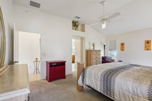 Opal Ct-S2002-026.jpg