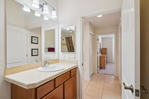 Opal Ct-S2002-036.jpg