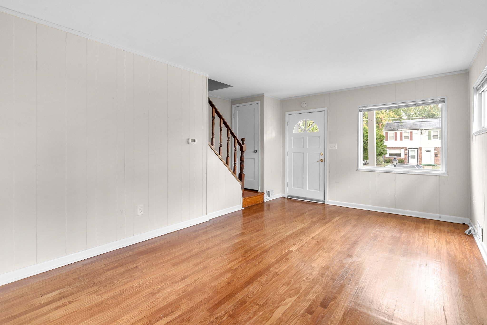 2251 Roanoke Dr. 08.jpg