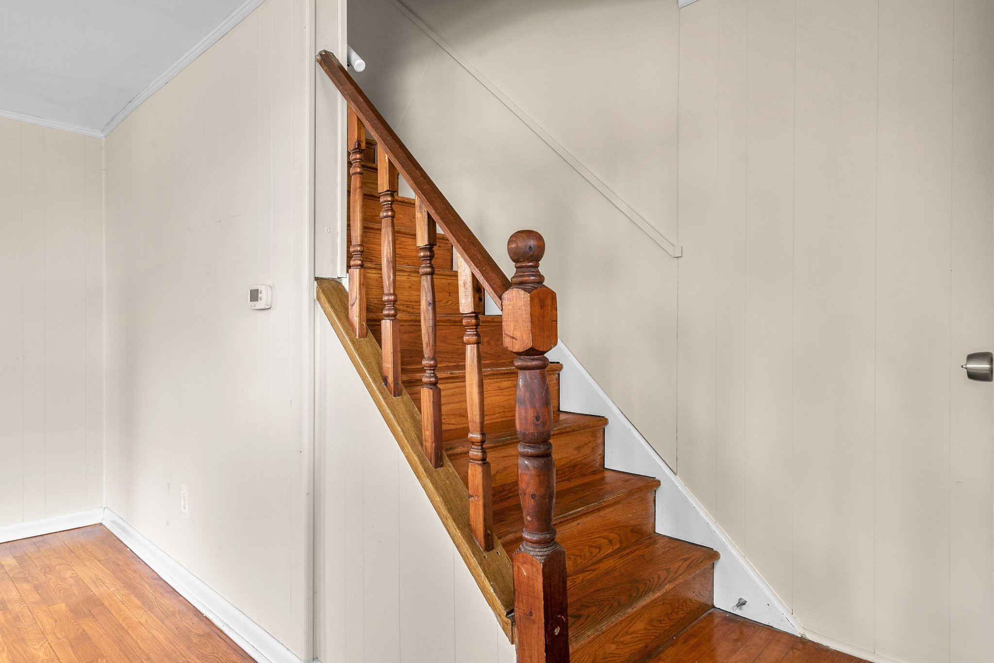 2251 Roanoke Dr. 06.jpg