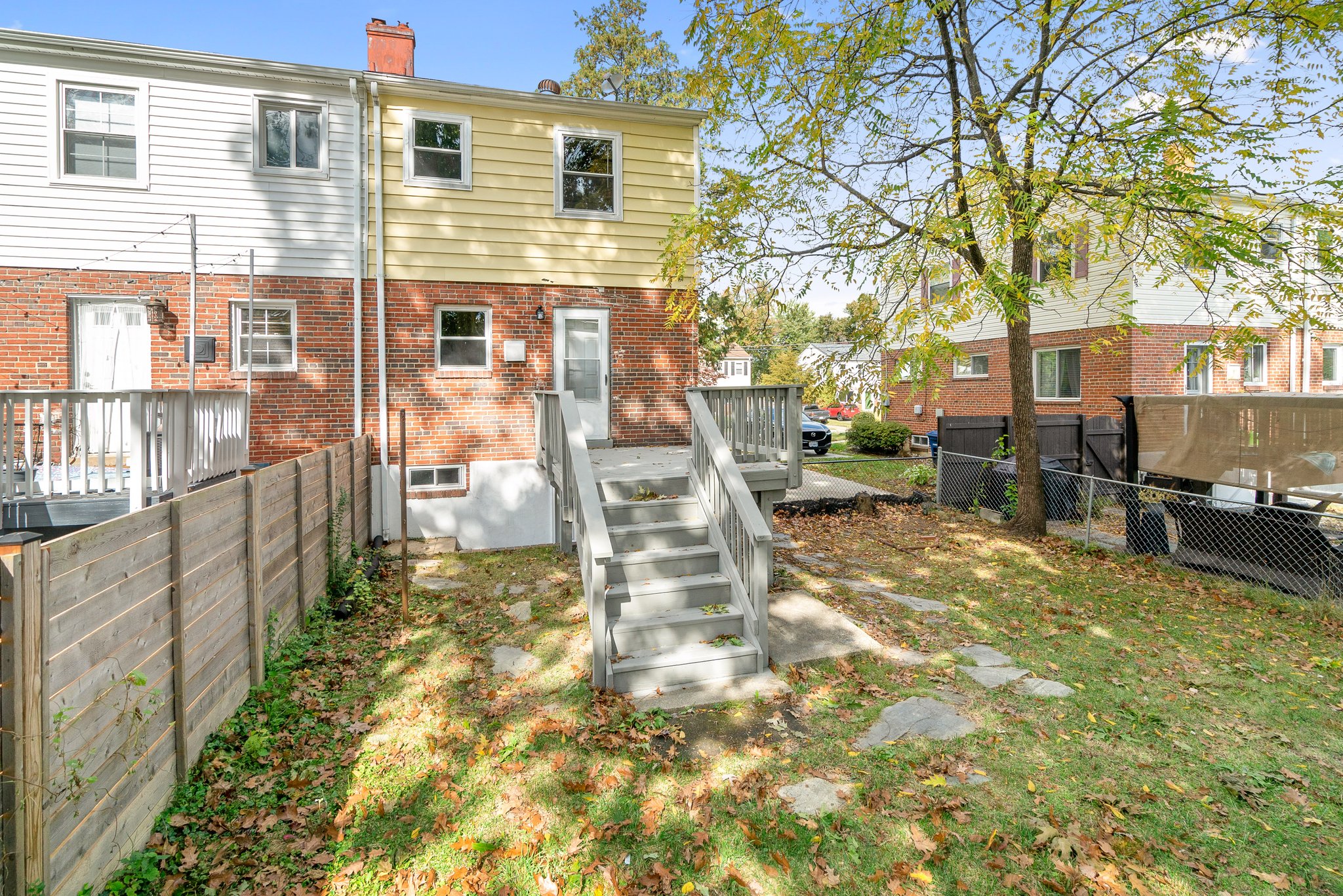 2251 Roanoke Dr. 35.jpg