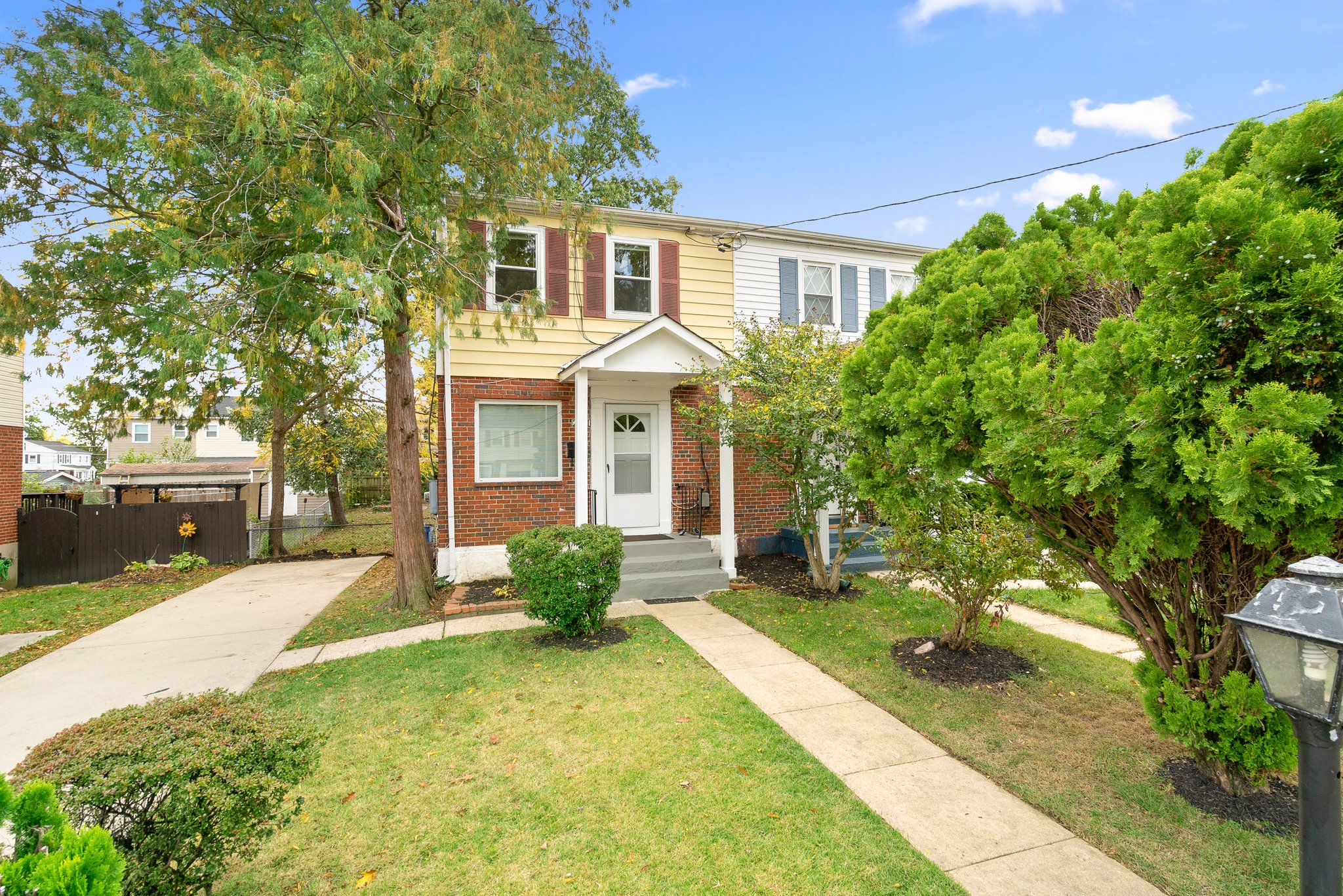 2251 Roanoke Dr. 04.jpg