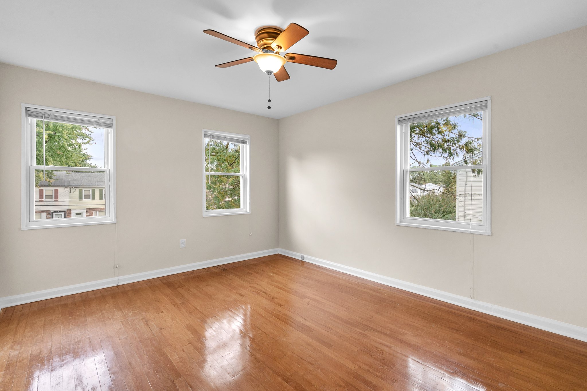 2251 Roanoke Dr. 22.jpg