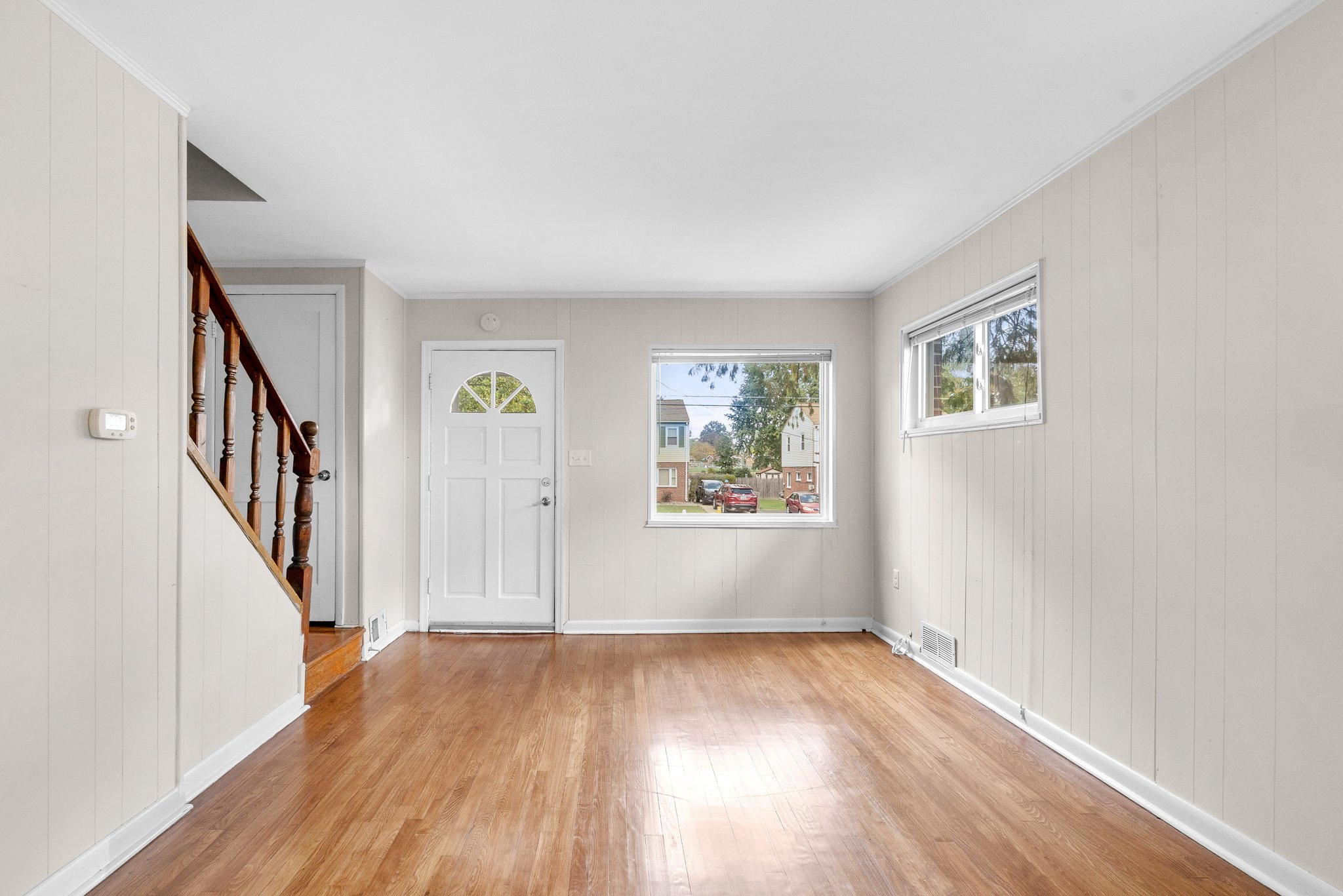 2251 Roanoke Dr. 07.jpg