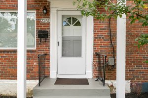 2251 Roanoke Dr. 05.jpg