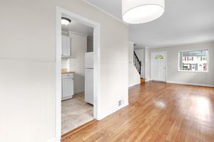 2251 Roanoke Dr. 16.jpg