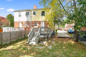 2251 Roanoke Dr. 37.jpg