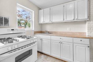 2251 Roanoke Dr. 15.jpg