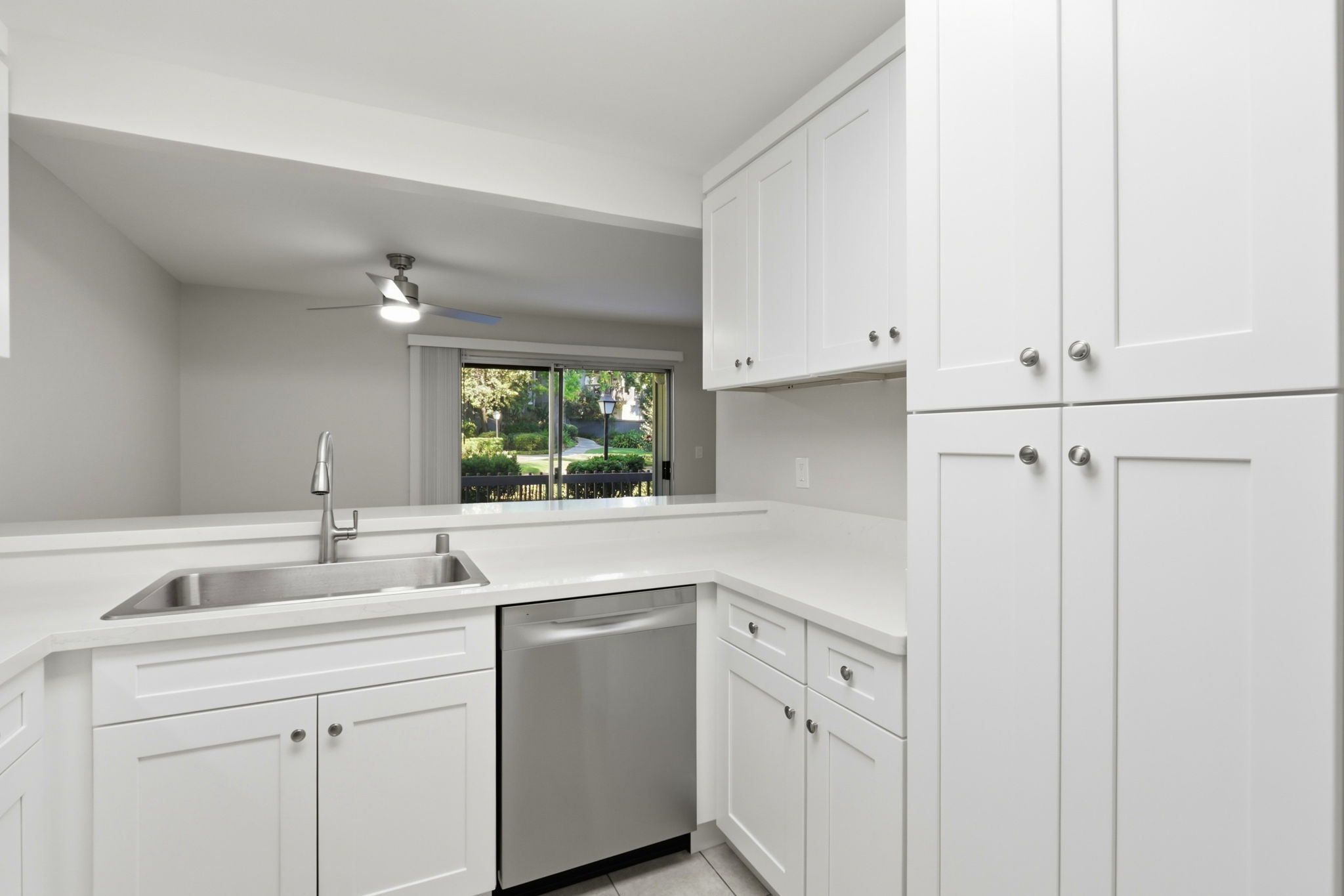 003_F8_2252 Almaden Rd a