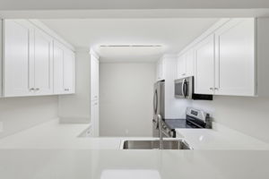 010_F8_2252 Almaden Rd a
