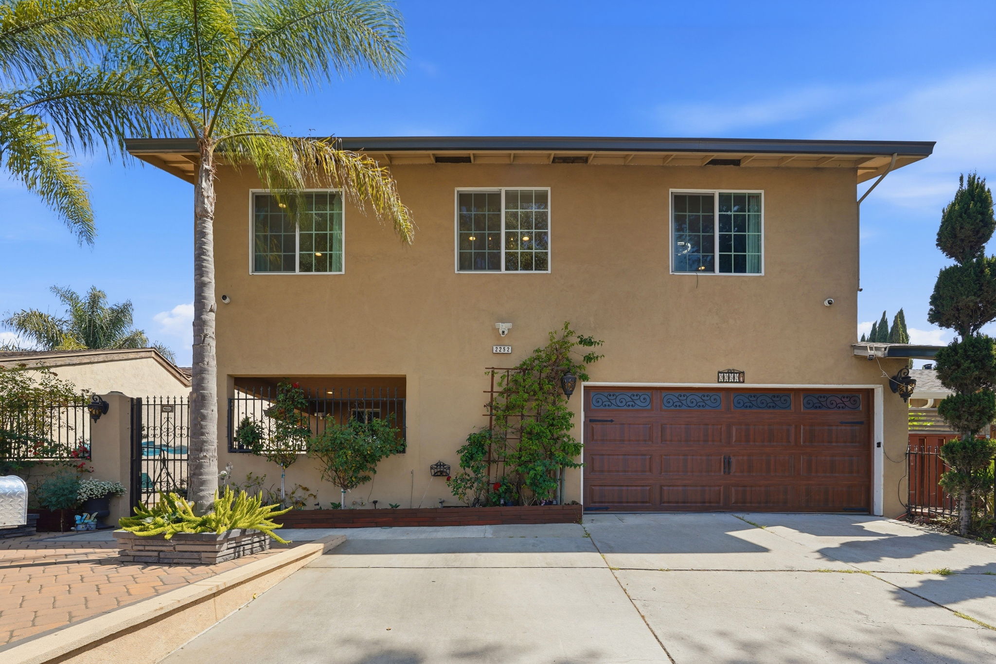 001_F8_2252 Denair Ave