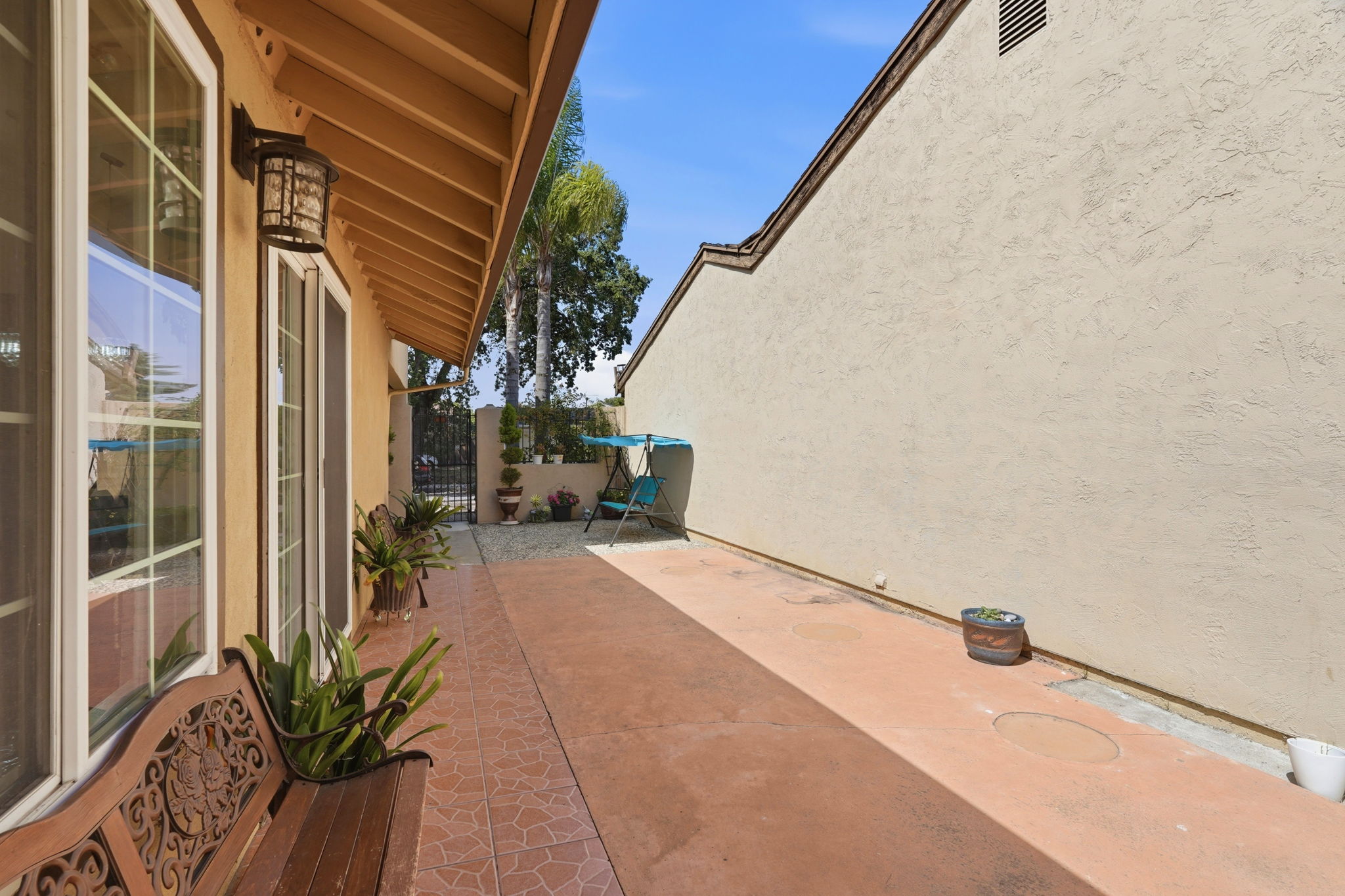 005_F8_2252 Denair Ave