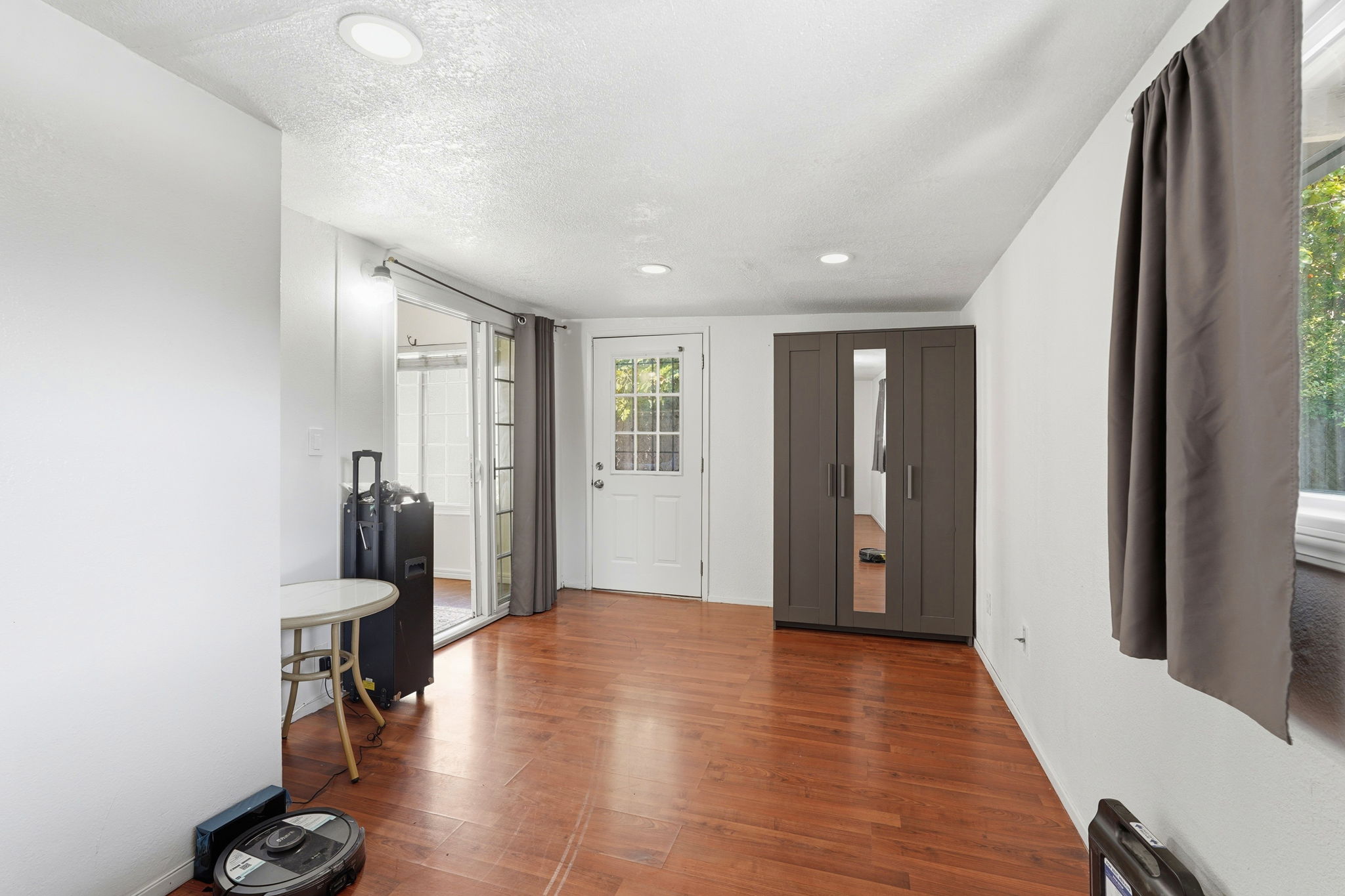 027_F8_2252 Denair Ave