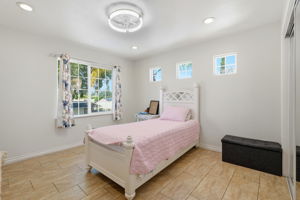 021_F8_2252 Denair Ave
