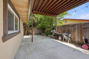 039_F8_2252 Denair Ave
