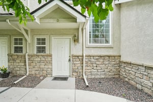 Coronado Pkwy N D-3005-002.jpg