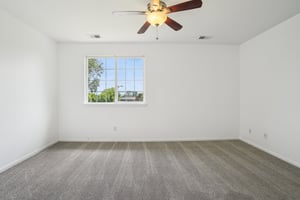 Coronado Pkwy N D-3005-018.jpg