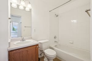 Coronado Pkwy N D-3005-020.jpg
