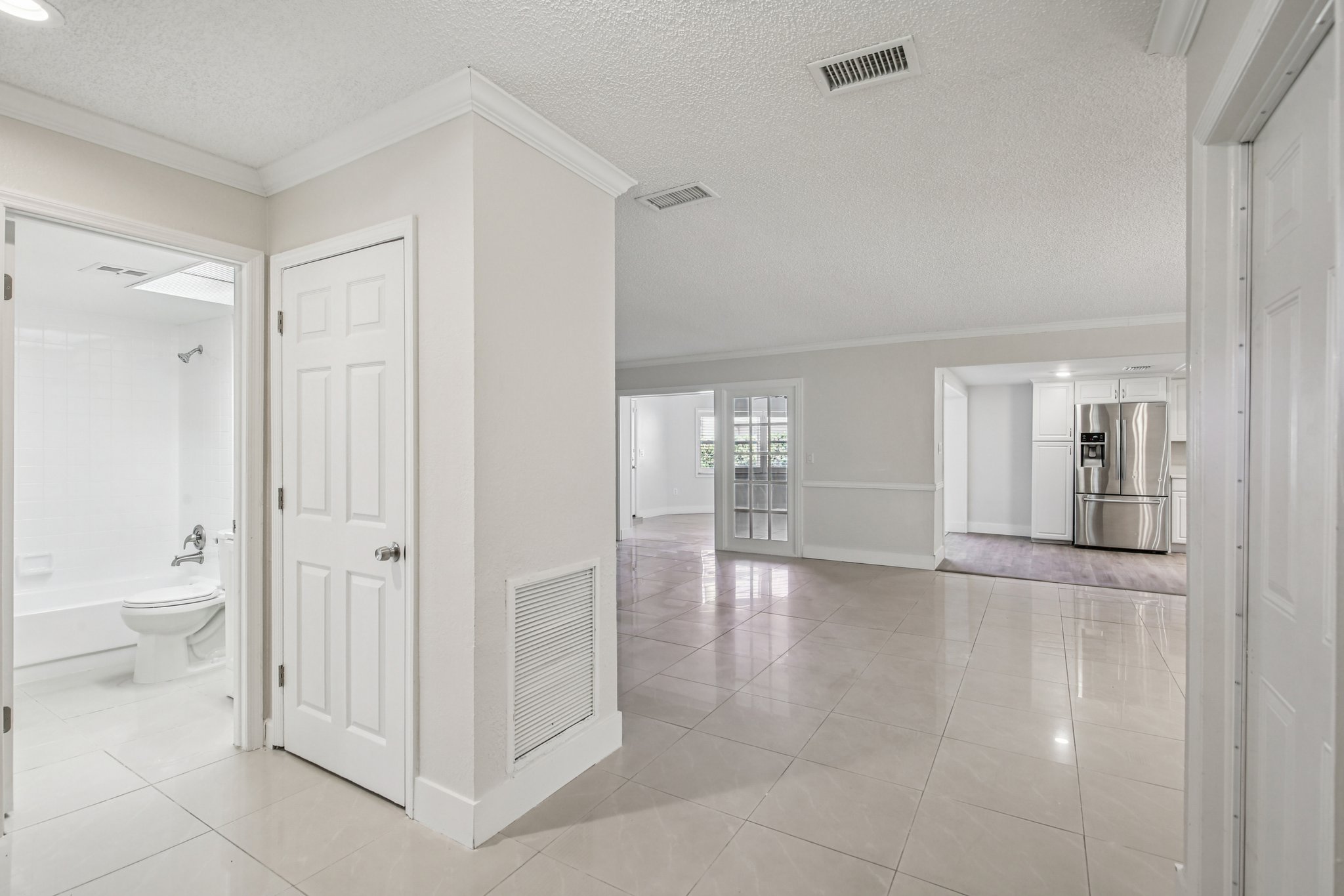 Heron Cir-S1510-025.jpg