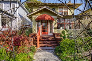 Welcome to 2255 Forbes St