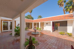  2255 S Araby Dr, Palm Springs, CA 92264, US Photo 4