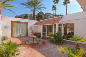  2255 S Araby Dr, Palm Springs, CA 92264, US Photo 3