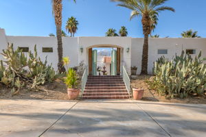  2255 S Araby Dr, Palm Springs, CA 92264, US Photo 2